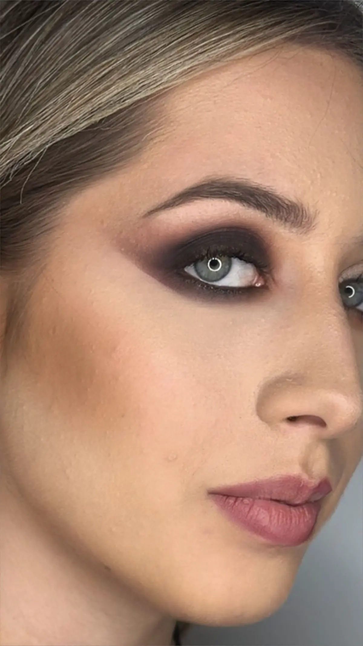 Lavoro di make-up 1 realizzato da Lauradecostanzomakeupartist 